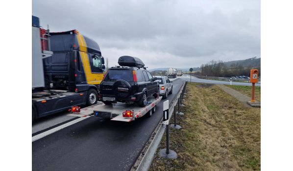 В Юдеруп, эвакуация легкового автомобиля. Эффективный сервис рядом с шоссе 22 в центре Зеландии. В Юдеруп, эвакуация легкового автомобиля. Эффективный сервис рядом с шоссе 22 в центре Зеландии.