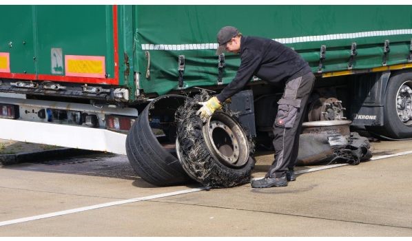 59457 Werl, Auflieger Reifendienst 59457 Werl, Auflieger Reifendienst