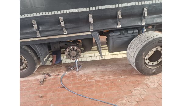 37120 Bovenden, mobiler Reifendienst nach Luftverlust am Trailerreifen 37120 Bovenden, mobiler Reifendienst nach Luftverlust am Trailerreifen