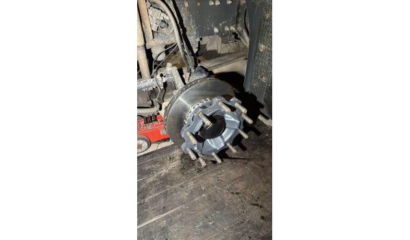 30880 Lacenas, mobilioji padangų keitimo paslauga su smulkiais gedimų remonto darbais po gedimo 30880 Lacenas, mobilioji padangų keitimo paslauga su smulkiais gedimų remonto darbais po gedimo